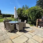 Brookvale Bed & Breakfast 4*
