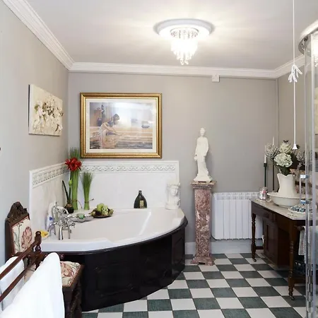 Brookvale 4* Wellingtonbridge