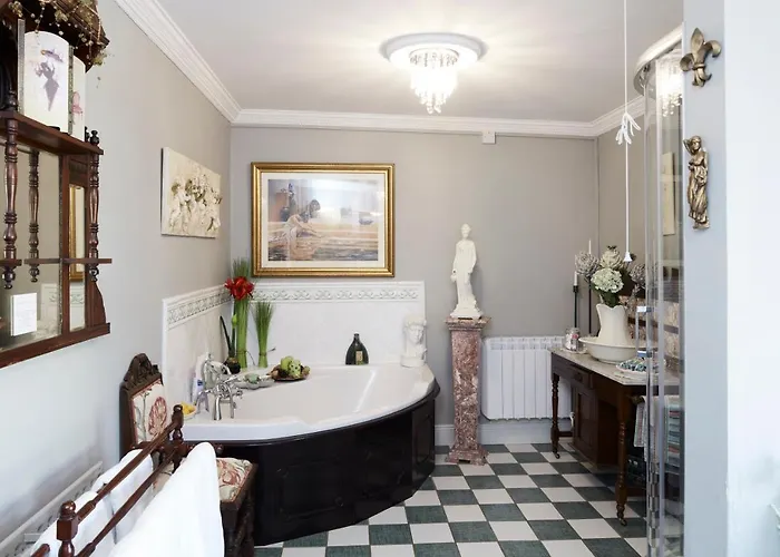 Brookvale 4* Wellingtonbridge